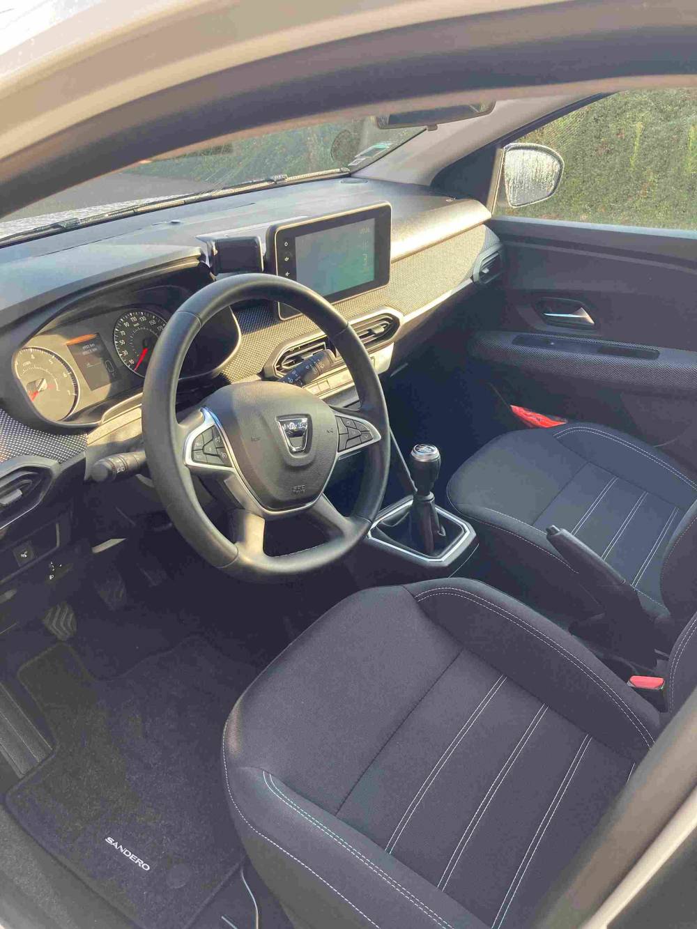 Sandero blanche4