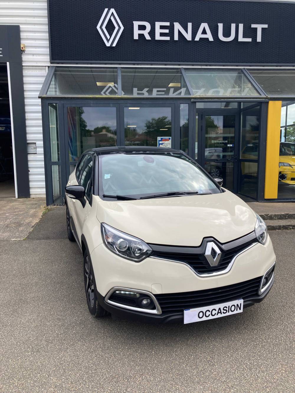Captur beige 3