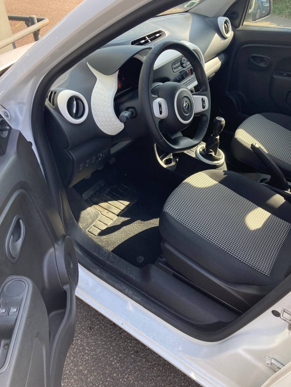 Twingo blanche 7_7_11zon