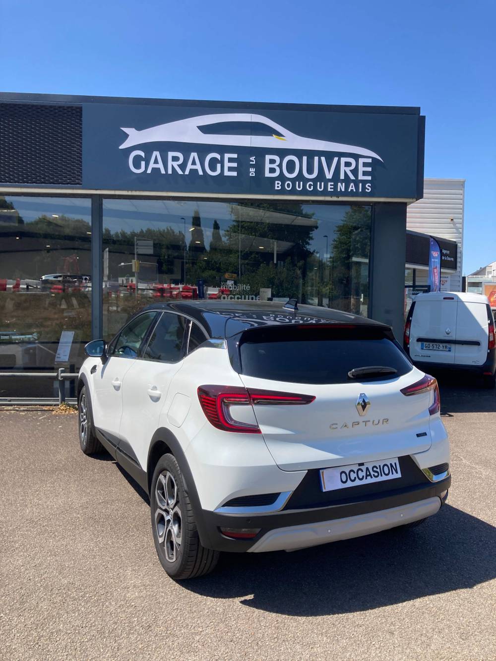 Captur rent 4
