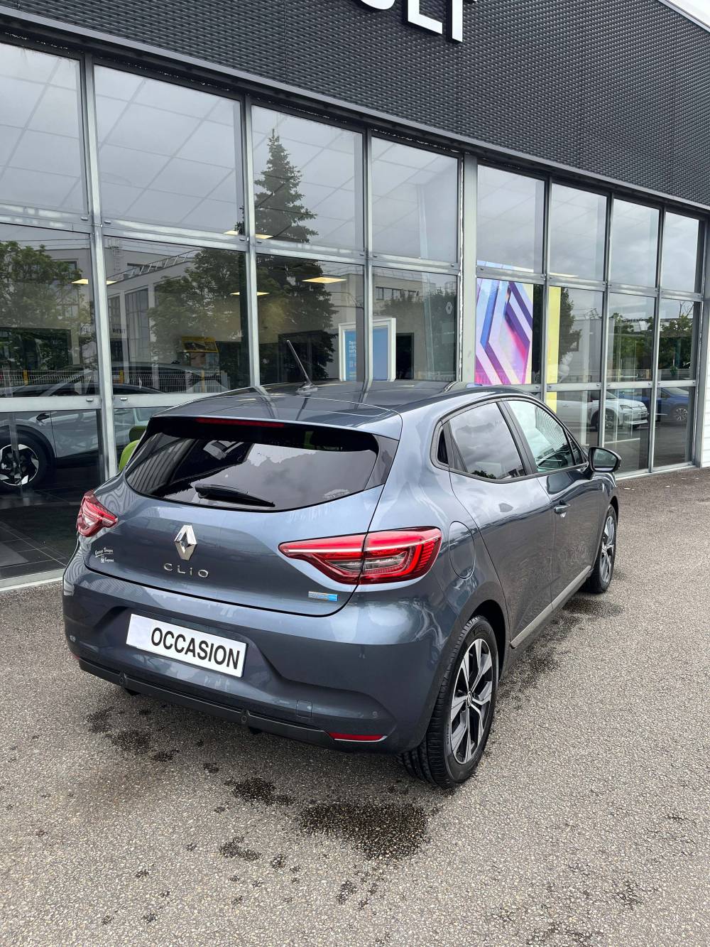 Clio Hybr Rent Grise 1_1_11zon