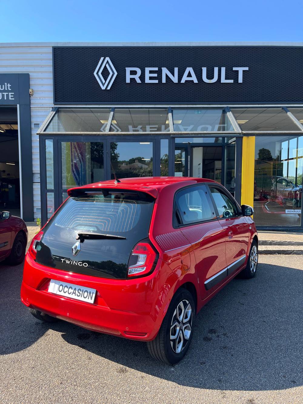 Twingo Limited 6_6_11zon