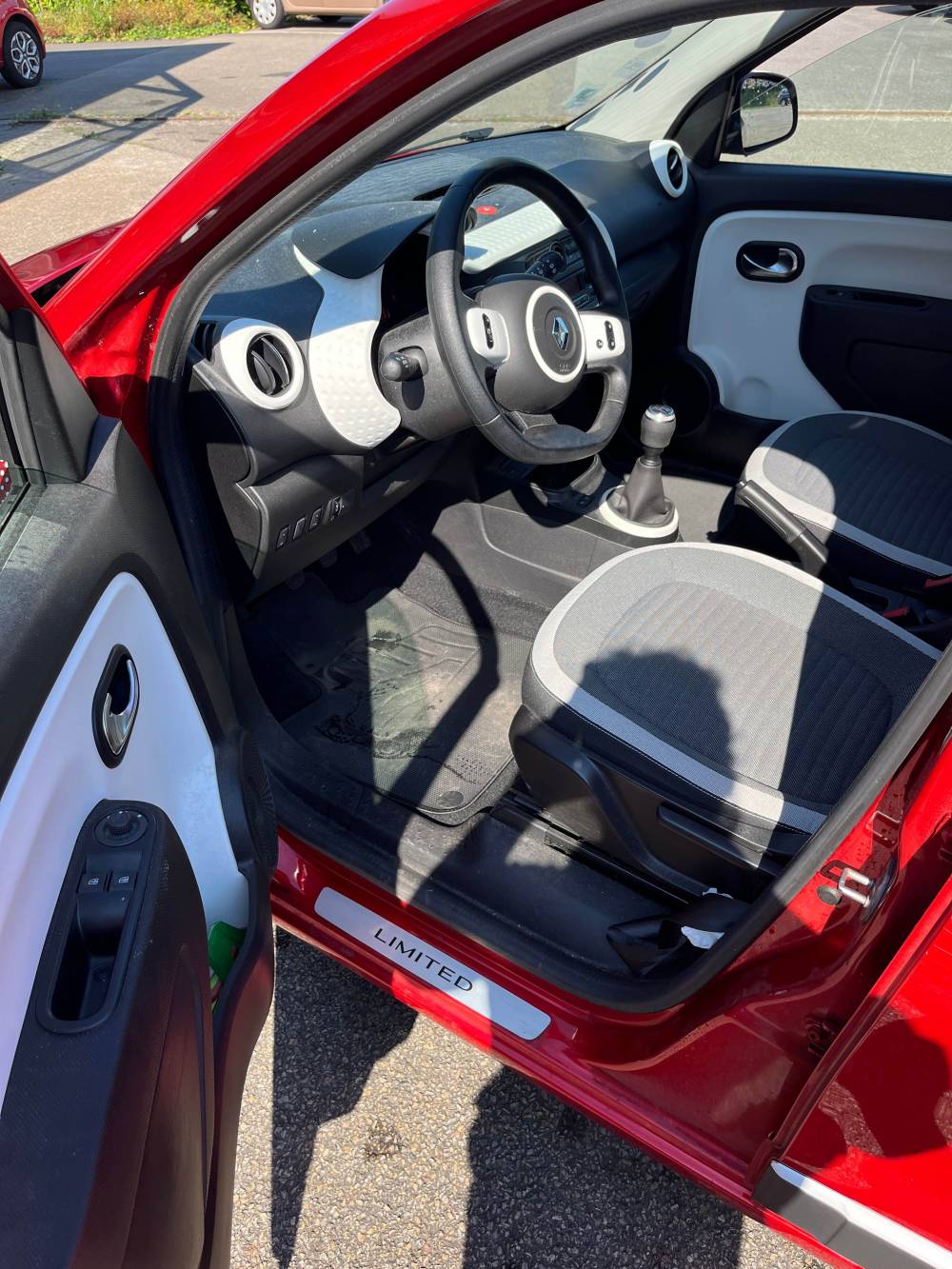 Twingo Limited 7_7_11zon