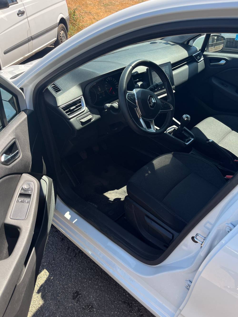Clio 5 Business 7_7_11zon